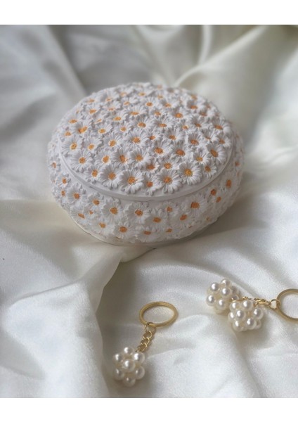 Papatyalı Dekoratif Kutu, Mum ve Takı Saklama, Şık ve Kullanışlı 15.5x5.5 Boyut fiyatları