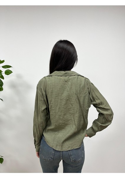 Kendinden Bluzlu ve Kolye Detaylı Gömlek indirimleri