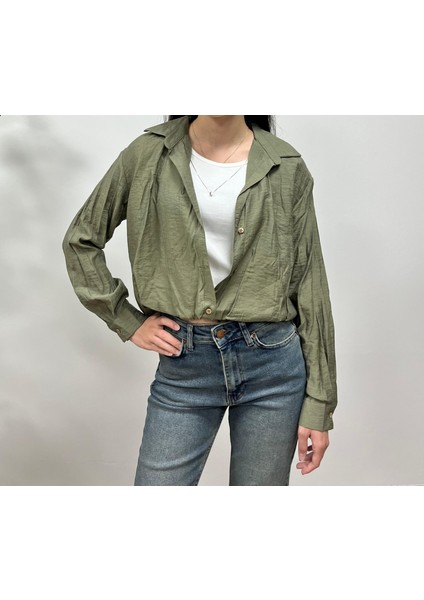 Kendinden Bluzlu ve Kolye Detaylı Gömlek fiyatları