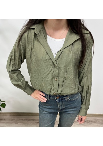 Kendinden Bluzlu ve Kolye Detaylı Gömlek fırsatları