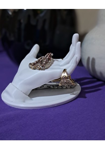 Beyaz Takı Sergileme Standı, Şık ve Kullanışlı Tasarım, Düzenli Saklama Için Ideal fiyatları