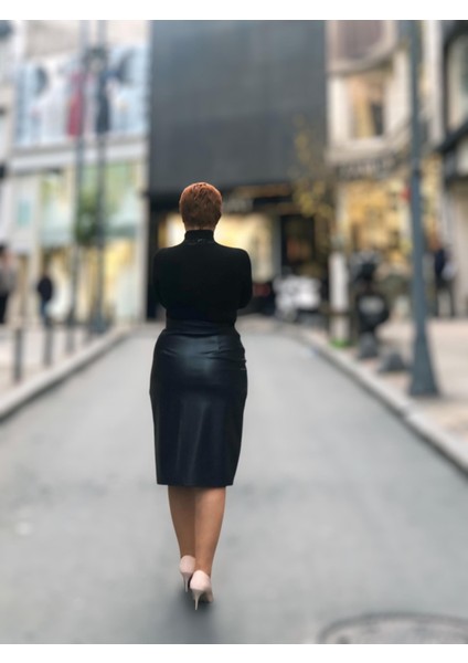 Önden Yırtmaçlı Deri Etek fiyatları