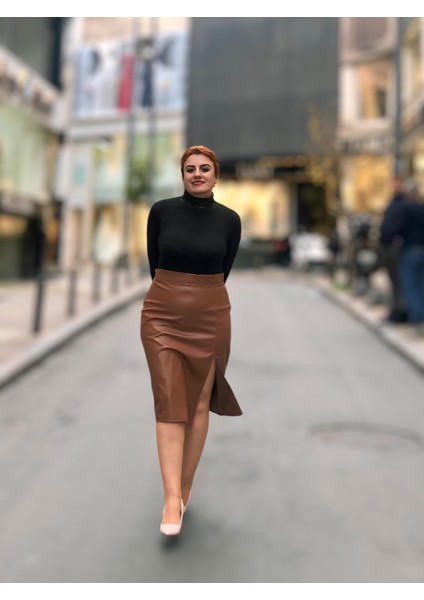 Önden Yırtmaçlı Deri Etek fiyatları