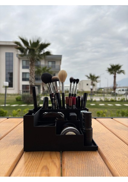 Şık Siyah Makyaj Organizeri, Düzenli ve Pratik Saklama Çözümü fırsatları