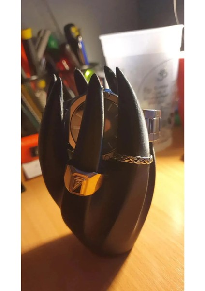 El Şekilli Takı ve Yüzük Düzenleyici, Şık ve Kullanışlı Tasarım