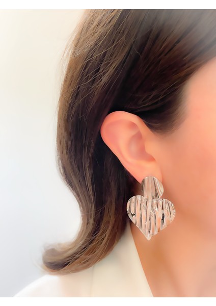 Çelik Küpe Asimetrik Tırtıklı Sallantılı Kalp Küpe