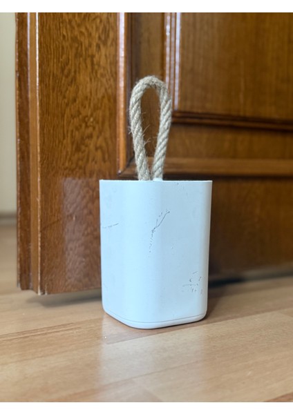 Dekoratif Beyaz Beton Hasır Kulplu Kapı Önü Ağırlık Kapı Stoperi fiyatları