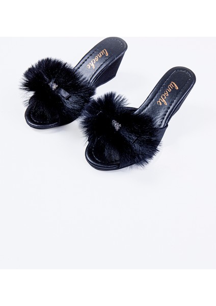 Kadın Kalın Topuklu Tüylü ve Taşlı Şık Günlük Ev Terliği Çeyiz Terliği Süslü Doğum Misafir Gelin Terliği