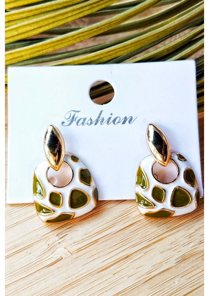 Lüks Figürlü Gösterişli Desenli Küpe