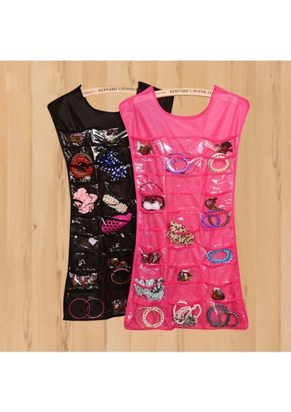 Şık ve Fonksiyonel Takı Düzenleyici, Pembe Renkli Elbise Tasarımıyla.