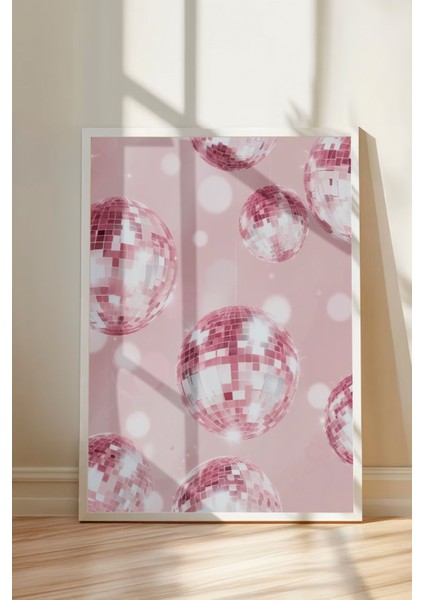 Beyaz Çerçeveli Tablo, Parlayan Cam Küre Efekti – Pembe Fon, Yatak Odası Dekoru Poster No: 109523 modelleri