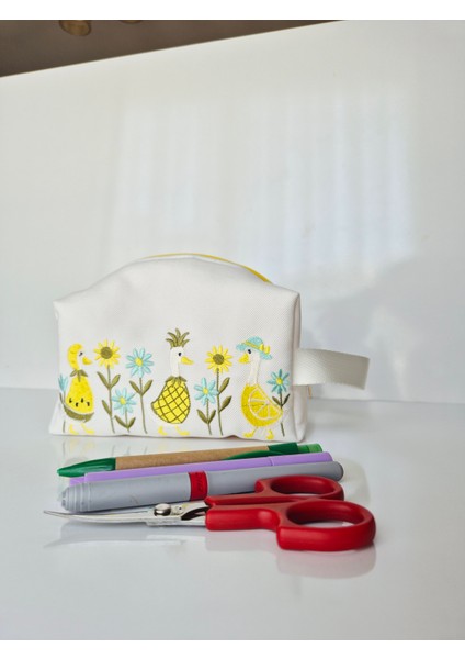 Kaz nakışlı organizer çanta – makyaj çantası , kalemlik ve valiz ıçi çok amaçlı düzenleyici 20x10x10 cm