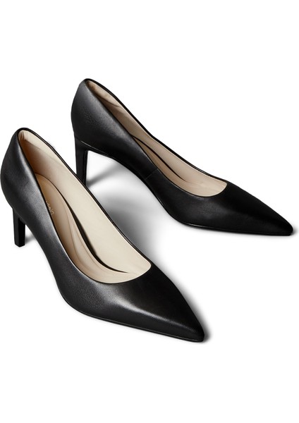 Deri Siyah Kadın Günlük Ayakkabı HW0HW02561 fırsatları
