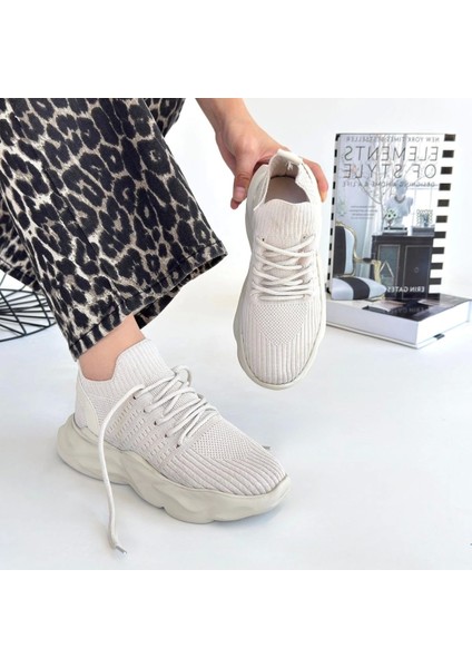 Henta Bej Triko Bağcıklı Spor Ayakkabı fırsatları