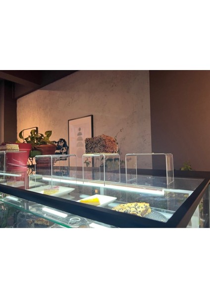 Şeffaf Pleksi Yükseltici Standı 12X12 Cm, 2’li Set, Şık ve Dayanıklı Sergileme Çözümü