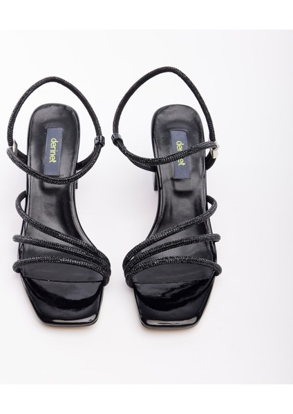 Bilekten Bantlı Taşlı Kadın Abiye Ayakkabı modelleri