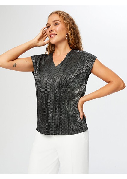 V Yaka Gümüş Baskılı Piliseli Abiye Bluz W26BLZ026 fırsatları