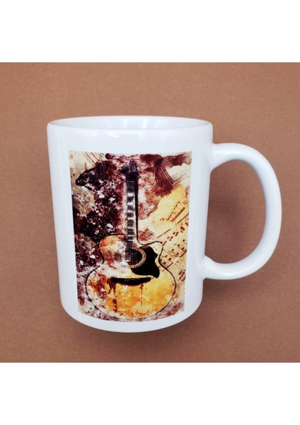 Renkli Vintage Gitar Baskılı Kupa, Şık ve Eğlenceli Tasarım, Güzel Bir Hediye Seçeneği