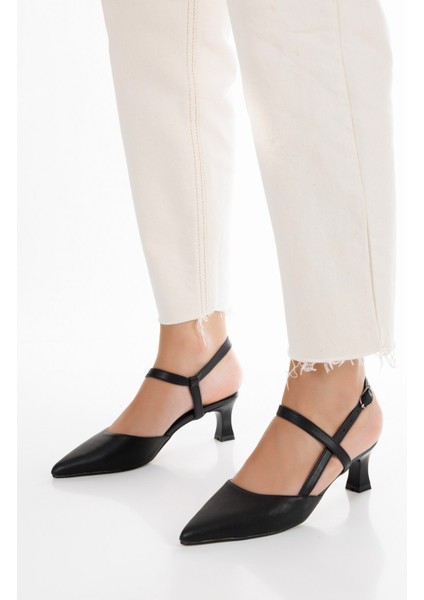 Kadın Siyah Yeni Sezon Çapraz Model Topuklu Ayakkabı Günlük ve Özel Gün modelleri