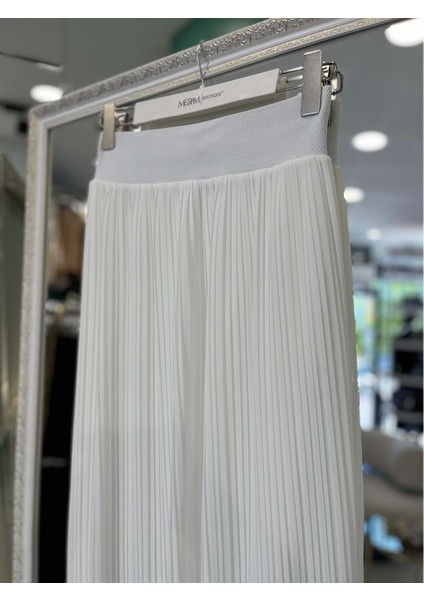 Nurgün Piliseli Etek 3060 - Beyaz - 2 fiyatları