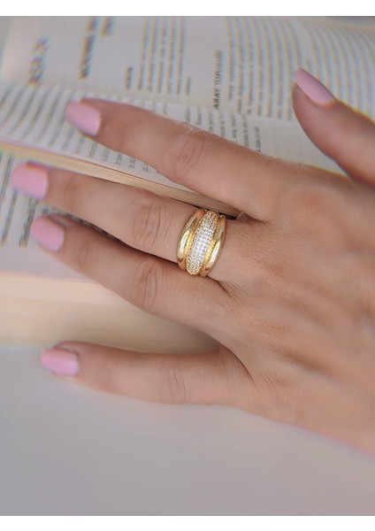 Bombeli Zirkon Taşlı Model Ayarlanabilir Gold Altın Renkli Yüzük