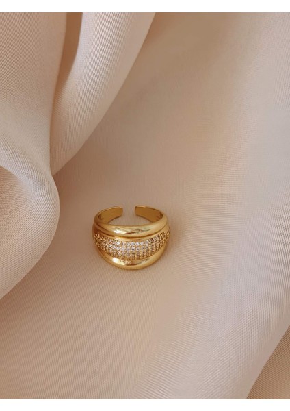 Bombeli Zirkon Taşlı Model Ayarlanabilir Gold Altın Renkli Yüzük modelleri