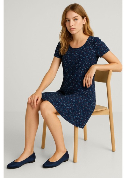 Dökümlü Rahat Kalıp Günlük Penye Kumaş Elbise modelleri