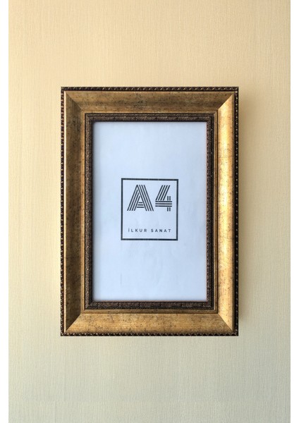 A4 Boyutunda (21X30) 2mm Mat Camlı Eskitme Altın Rengi Çerçeve