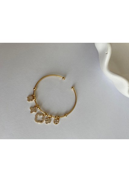 Yonca ve Çiçek Figürlü Zirkon Taşlı Ayarlamalı Açık Gold Bileklik fiyatları