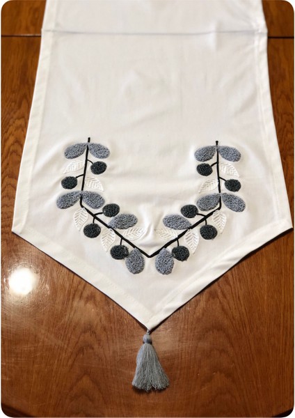 Keten Punch Nakış işlemeli Runner modelleri