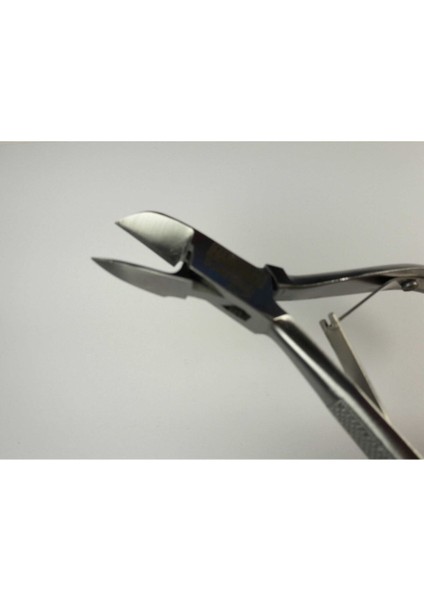 Çelik Tırnak Pensi Düz Ağız Kilitli Kesimli, Güçlü ve Dayanıklı Tasarım modelleri