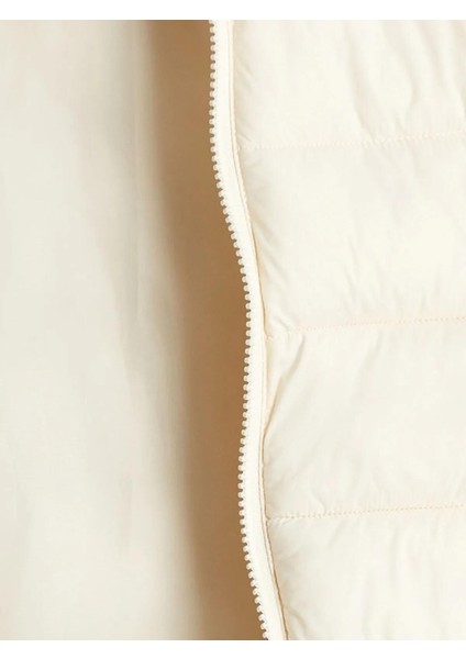 Lcw Kids Kapüşonlu Kız Çocuk Şişme Yelek (W5) modelleri