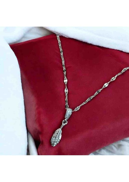 Yaprak Detaylı Çelik Kolye fırsatları