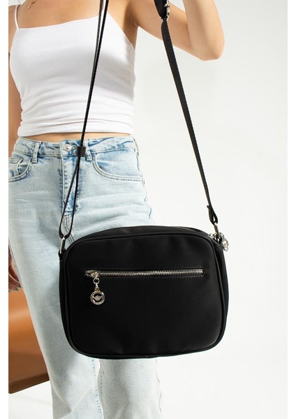 Kadın Postacı Çanta 23*18 cm Çapraz Askılı Omuz Çantası Mega Bag Günlük Kullanıma Uygun modelleri