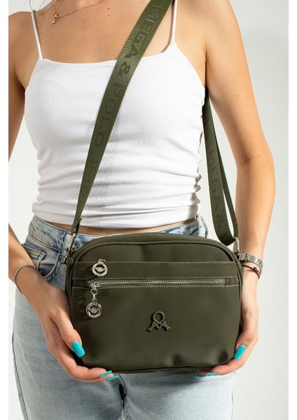 Kadın Postacı Çanta 23*18 cm Çapraz Askılı Omuz Çantası Mega Bag Günlük Kullanıma Uygun fiyatları