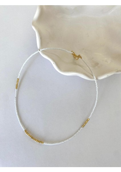 Beyaz Dorika Boncuklu Yaz Kolye