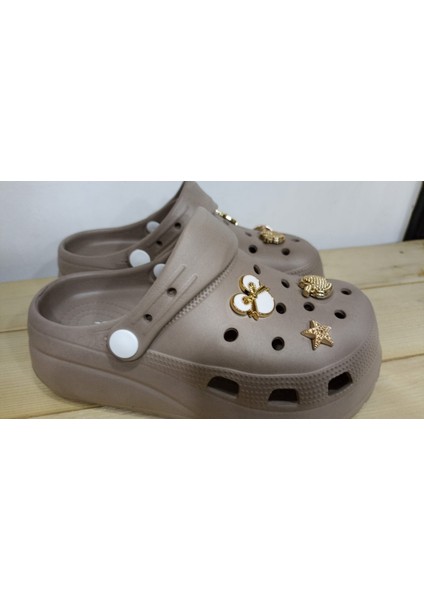 Yeni Sezon Ortopedik Yüksek Taban Taşlı Kız Çocuk Camel Renkli Terlik fırsatları