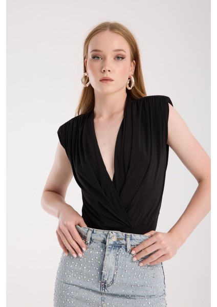 Anvelop Yaka Vatkalı Çıtçıtlı Kadın Bluz indirimleri