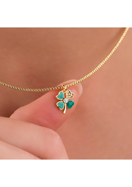 Şansını Bul Yoncası – Beyaz Mine Detaylı & Altın Kaplama Kolye fırsatları