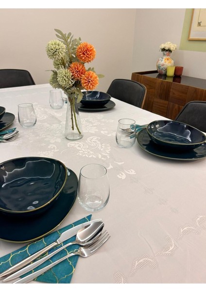 Jumbo Dertsiz Pano Krem Masa Örtüsü | Kir Leke Tutmaz Sıvı Geçirmez | Krem Jakarlı Masa Örtüsü