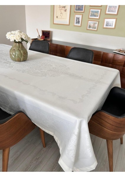 Beyaz Jumbo Dertsiz Pano Masa Örtüsü | Kir Leke Tutmaz Sıvı Geçirmez | Jakarlı Beyaz Masa Örtüsü