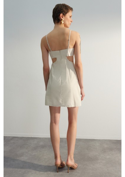 Shopeonly ekru Mini Dokuma Nervür ve Pencere Detaylı Elbise