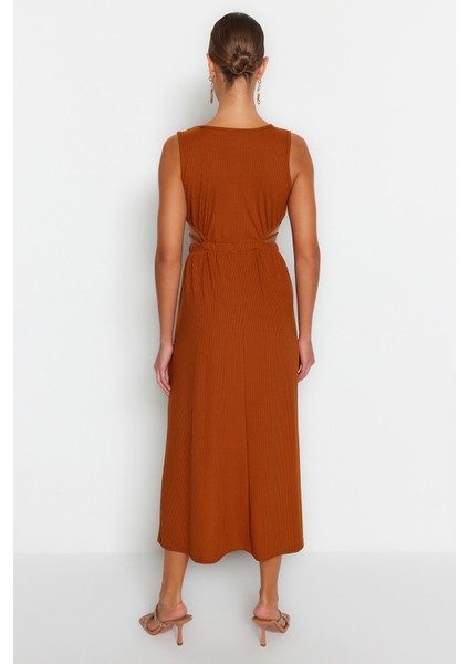 Shopeonly tarçın Cut Out Detaylı A-Line Maxi Örme Elbise