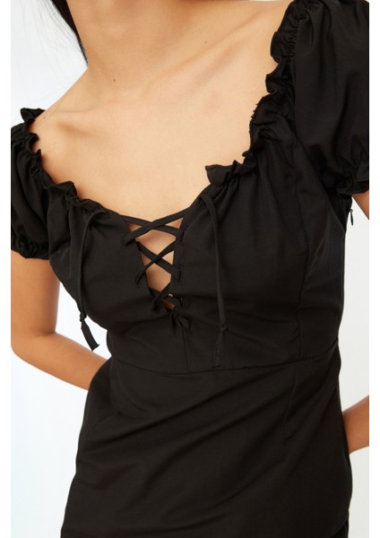 Shopeonly siyah Vücuda Oturan Mini Dokuma Astarlı Bağlama Detaylı Elbise indirimleri