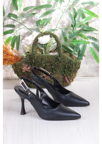 086-5047 Fls Önü Kapalı Taşlı Toka Detaylı Arkası Açık Topuklu Ayakkabı indirimleri