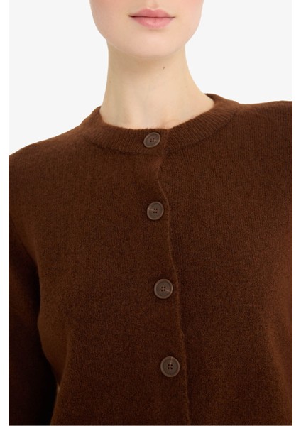 Regular Fit Bisiklet Yaka Basic Düz Düğmeli Soft Touch Yumuşak Triko Hırka indirimleri