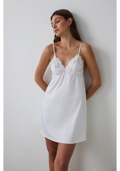 Kırık Beyaz Bridal Charming V Yaka Dantelli Saten Gelin Gecelik