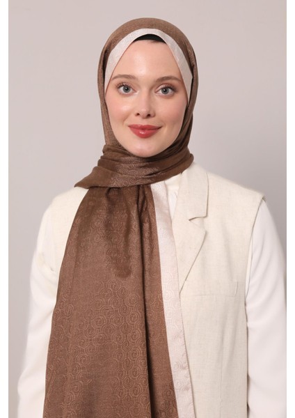 Bej-Kahve Halka Desen Monogram Şal modelleri