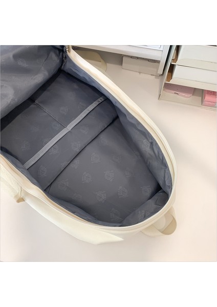 Üniversite Öğrencileri (Yurt Dışından) modelleri