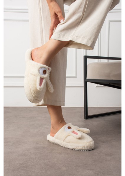 Kadın Ev Terliği Yumuşak Peluş Kaymaz Taban